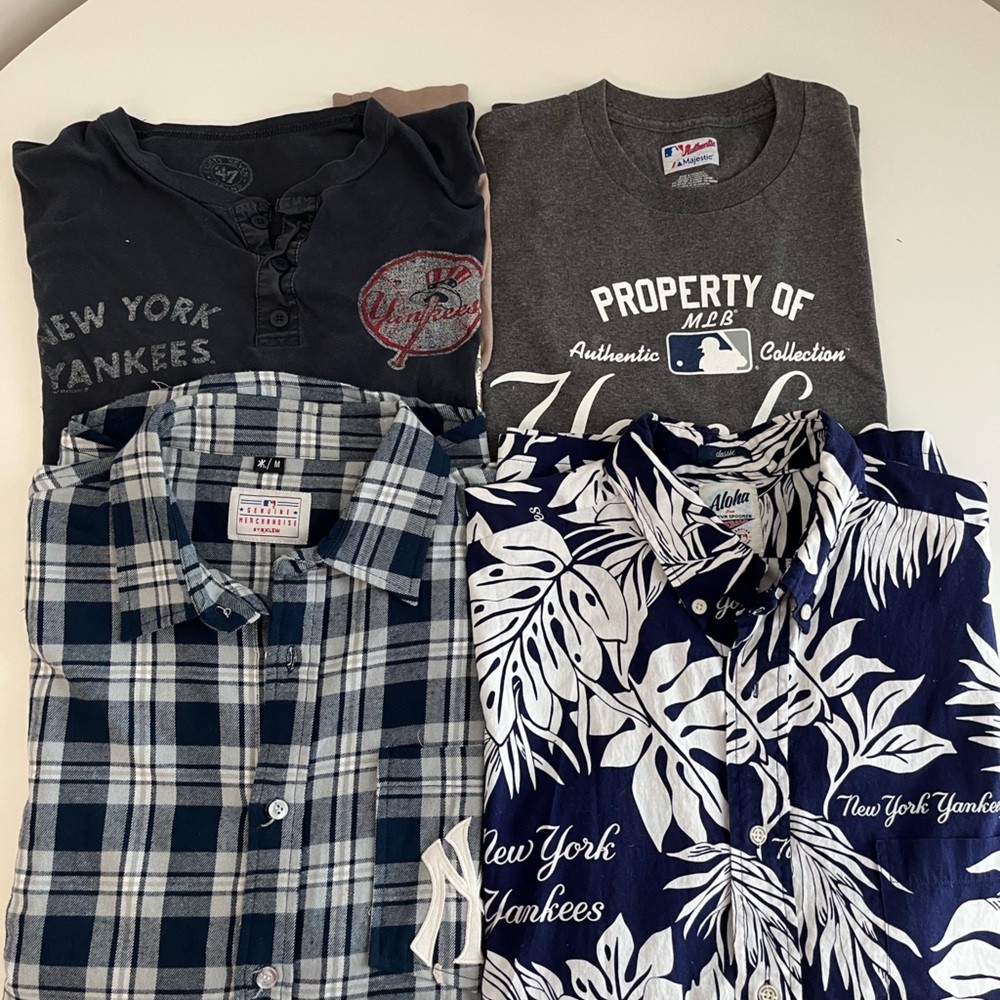 Yankees bundle of shirts. Men’s size medium.